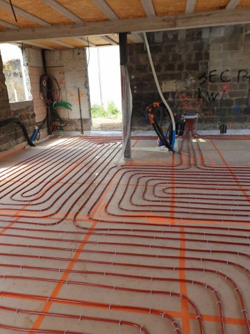 Installation d'un plancher chauffant dans une maison à Lyon 2ème