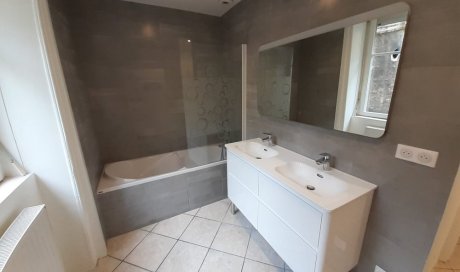 Création d'une salle de bain et d'une cuisine dans un appartement à Caluire