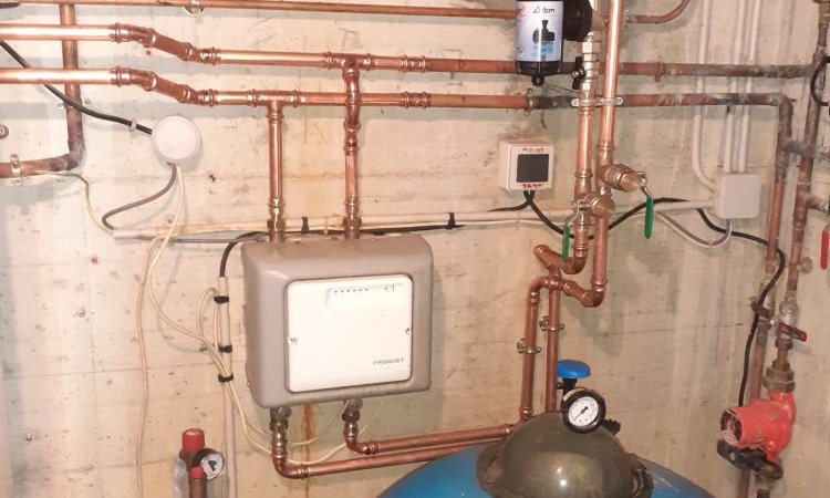 Modification des réseaux de chauffage dans une maison à Saint Cyr 