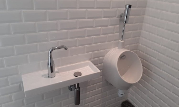 Création d'un espace toilette PMR dans bureaux à Lyon 7ème